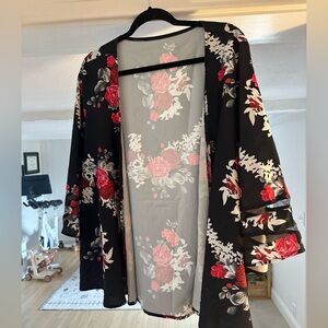 Women’s polyester silk flowy blouse/jacket